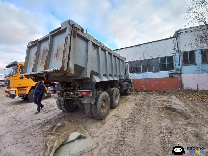 Марка Volvo Самосвал  В НАЛИЧИИ 2 ШТУКИ 
Год: 2008
Пробег: 415.000 КМ
Описание: В ХОРОШЕМ СОСТОЯНИИ
ОБМЕН НА ЛЕГКОВОЙ АВТОМОБИЛЬ
ВОЗМОЖНА ПРОДАЖА