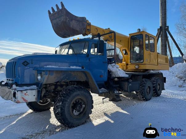  Город Сургут
 Марка Урал 4320-1951-40 Эксковатор-Планировщик
 Год 2007
 Пробег 89.000 км
 Цена 1.750.000 рублей
 89196866595